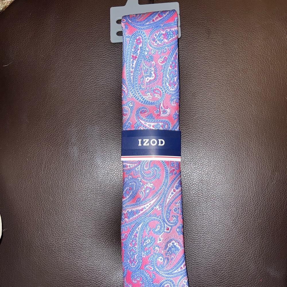 Izod multi colored tie brand new W tags